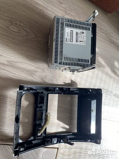 Авто магнитола Ниссан x-trail t31 оригинал