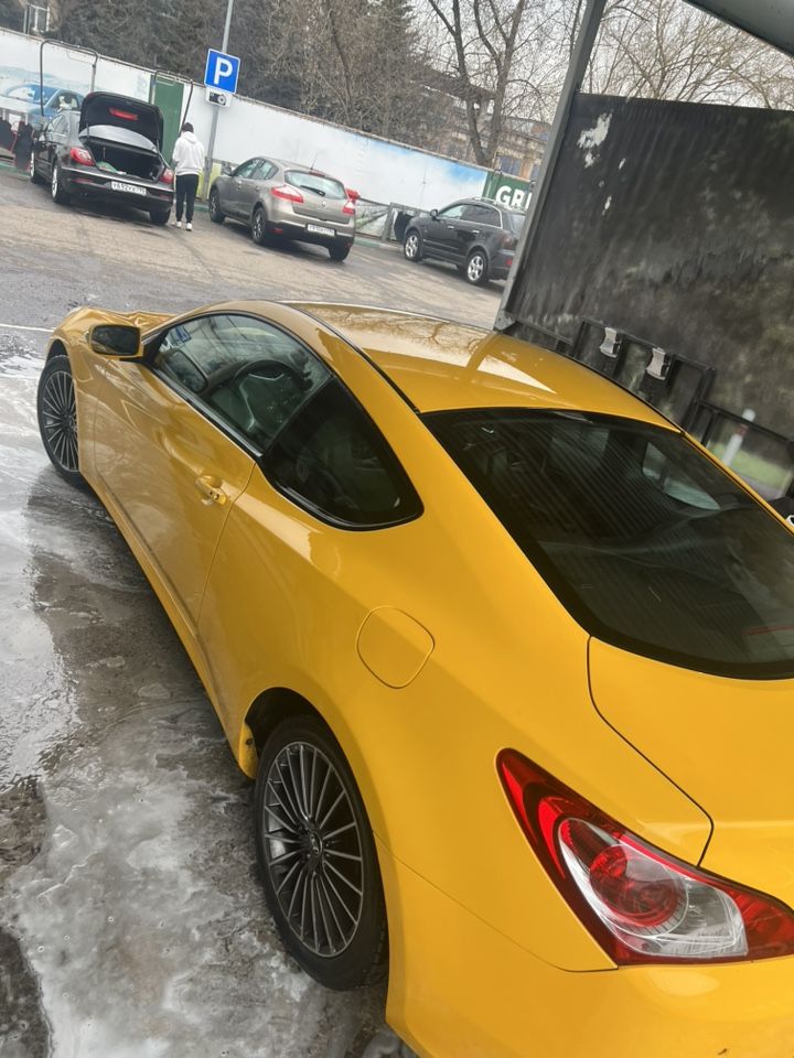 Hyundai Genesis: фото владельца