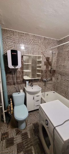 2-к. квартира, 37 м², 3/7 эт.