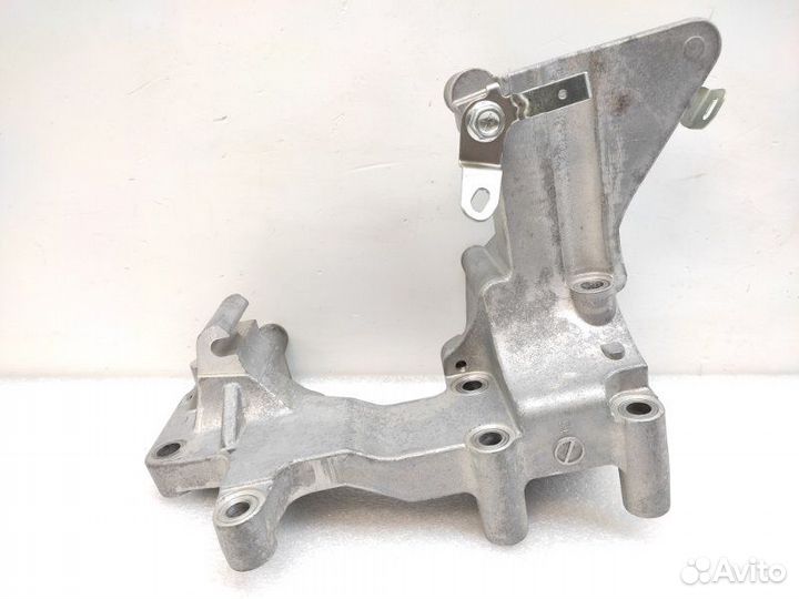 Кронштейн генератора Mitsubishi Outlander 3 GF 2.0