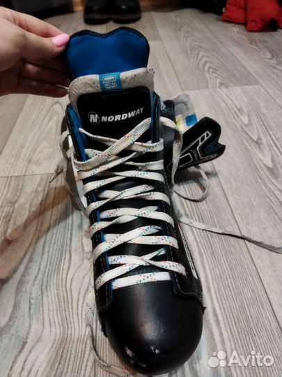 Коньки хоккейные на мальчика