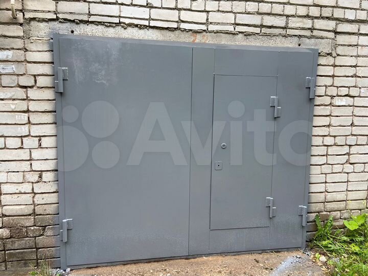 Гараж, > 30 м²