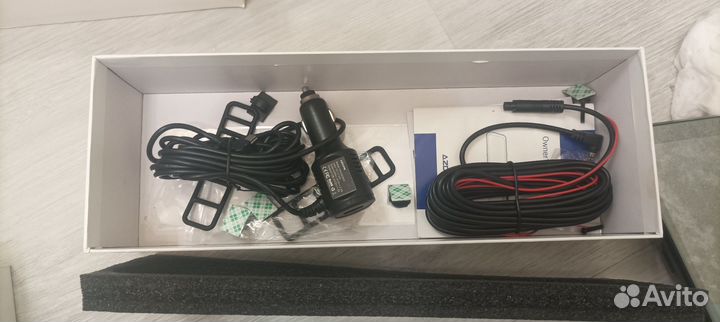 Зеркало заднего вида с видео регистратором azdome