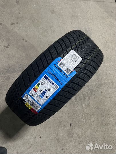 Superia Bluewin UHP 225/45 R18 95V