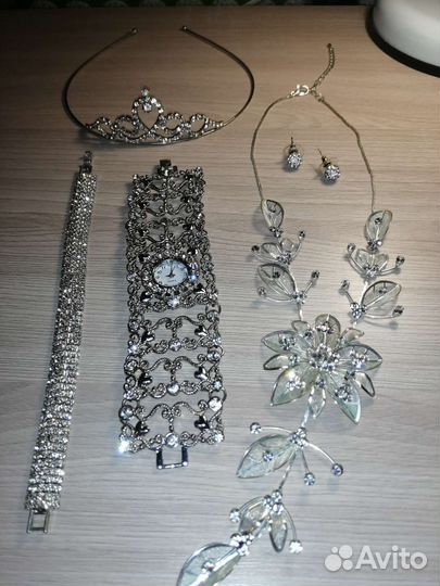 Набор на торжество, диадема