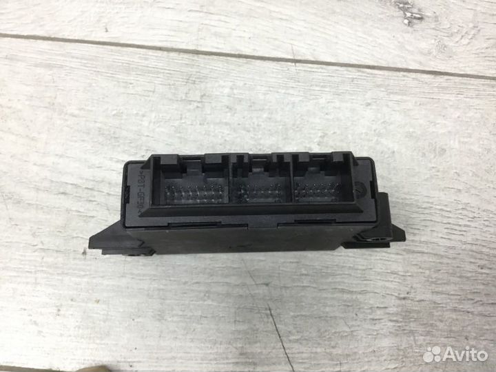 Блок управления парктроником Ford Focus универсал