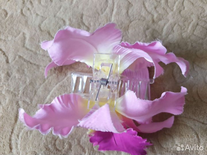 Заколки для волос