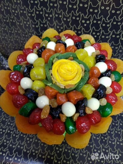 Вкусные букеты из сухофруктов и орехов