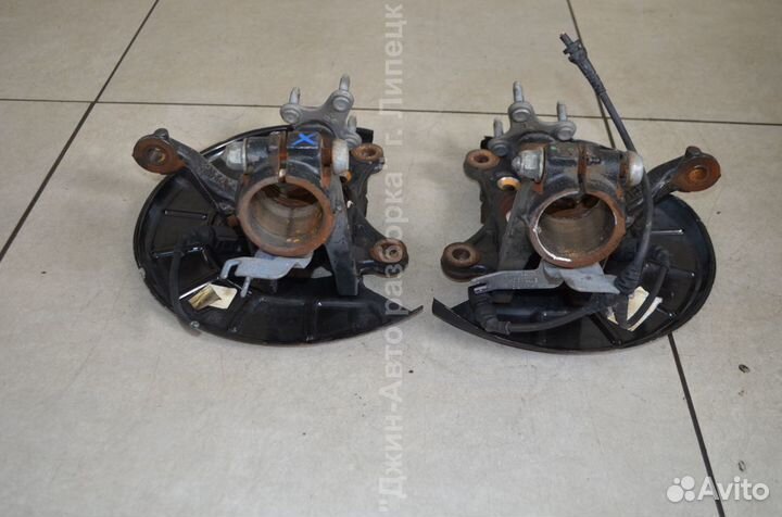 Кулак поворотный передний Golf 5 Jetta 5