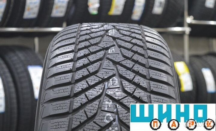 Yokohama BluEarth Winter V905 245/45 R19 102W