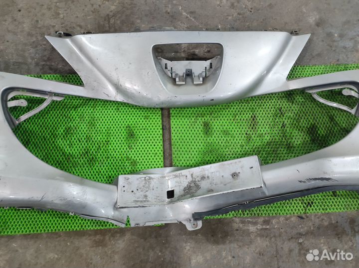 Бампер передний под восстановление Peugeot 308