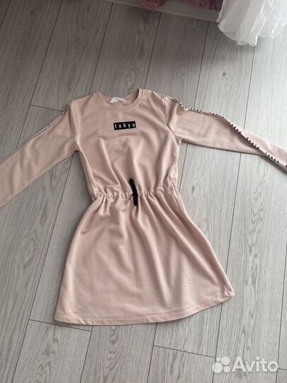 Платье на девочку 146