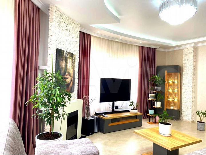 3-к. квартира, 95 м², 4/5 эт.