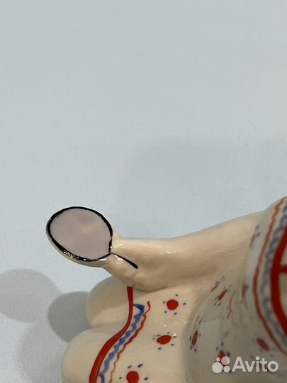 Статуэтка девушка с зеркалом. Сысерть