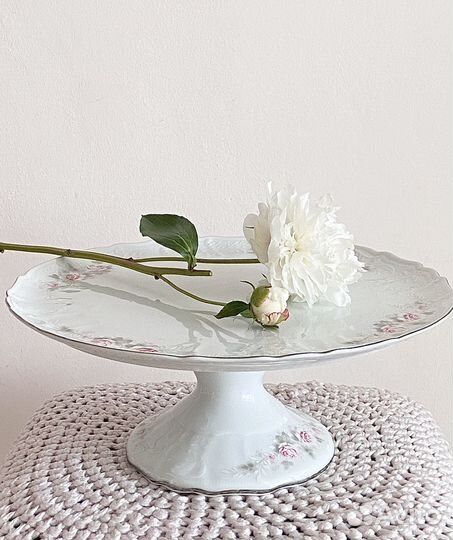 Тортница на ножке чешский фарфор Thun