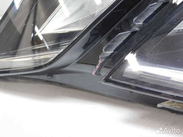 Фара левая Skoda Octavia