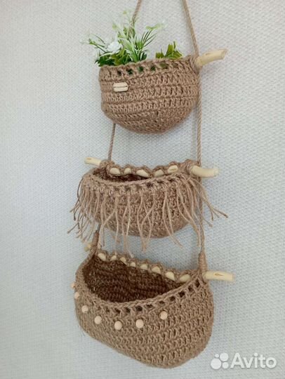 Вязаный органайзер из джута