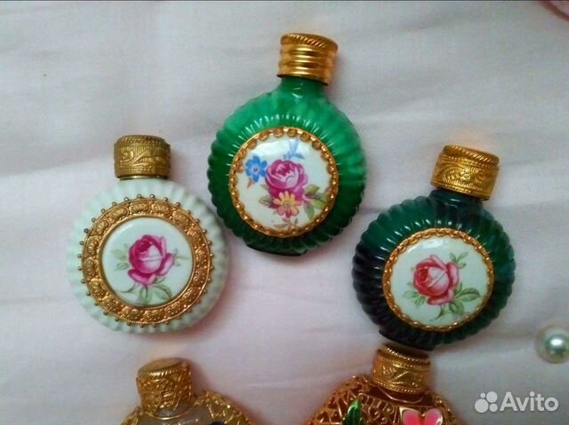 Брошка. Флакон. Виниаж Европа. Латунь