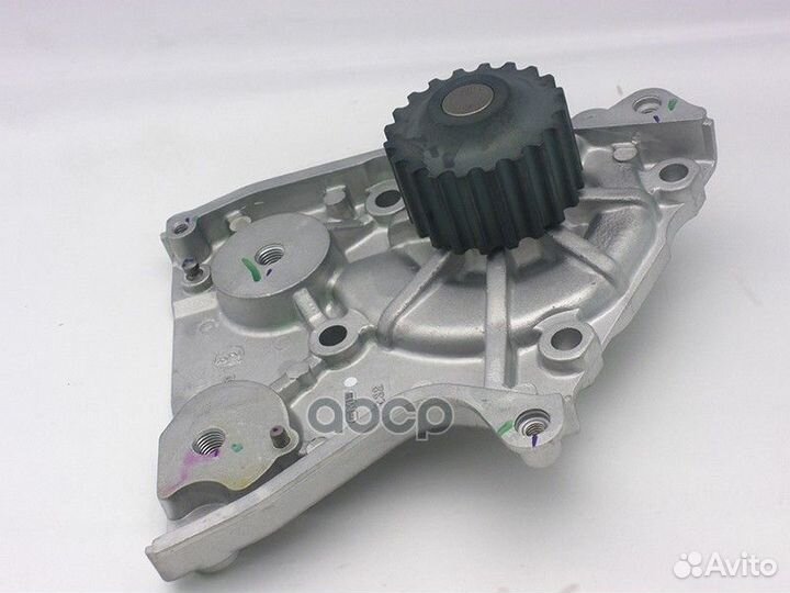 Помпа водяная Mazda gwmz-32a GMB