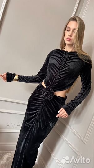 Платье юбка лонгслив брошь из велюра