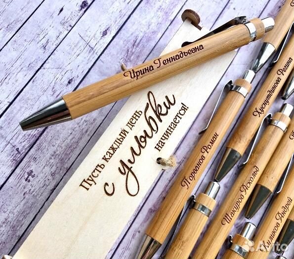 Деревянная шариковая ручка
