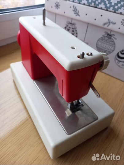 Детская швейная машина СССР