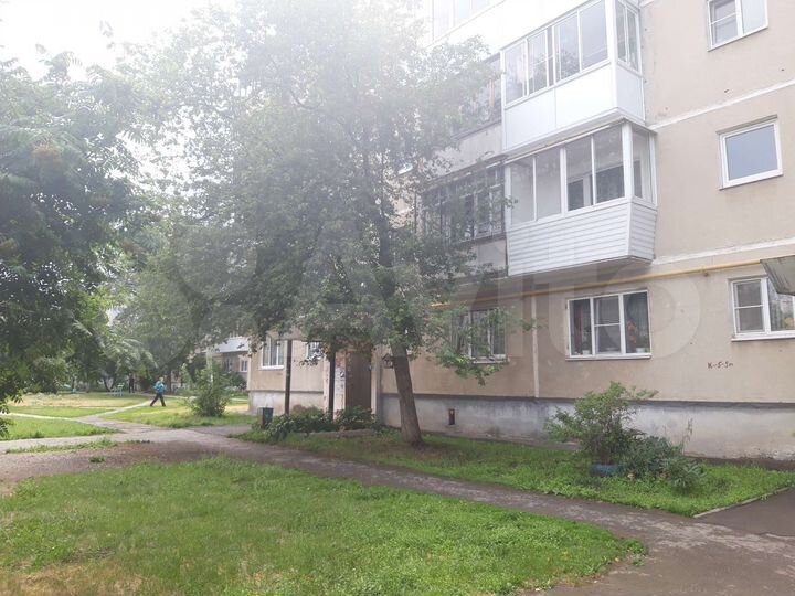 2-к. квартира, 43 м², 3/5 эт.