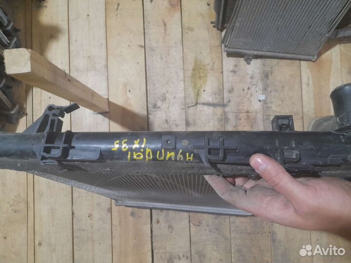 Радиатор охлаждения двигателя Hyundai ix35