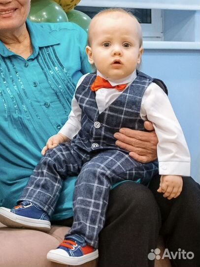 Костюм для мальчика 80 см