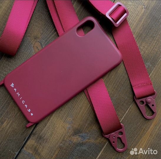 Чехлы для iPhone на ремне bamicase