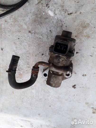 Клапан рециркуляции отработанных газов Mazda 3 Bk