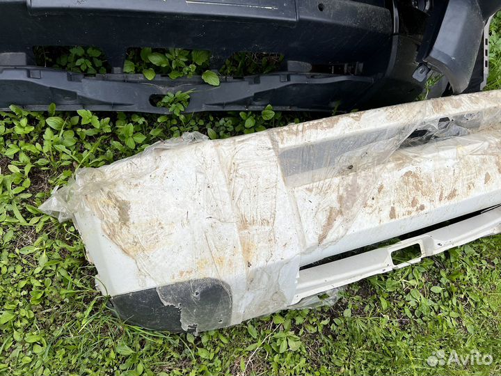 Бампер передний Land Rover Discovery 3