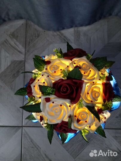 Букет цветов -светильник