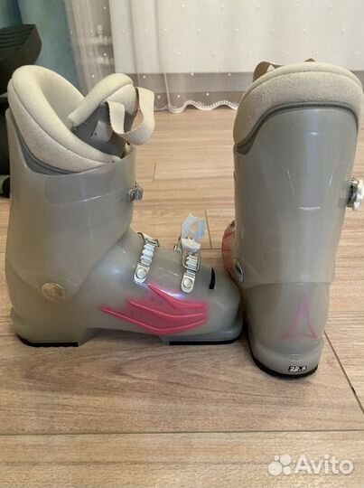 Горнолыжные ботинки