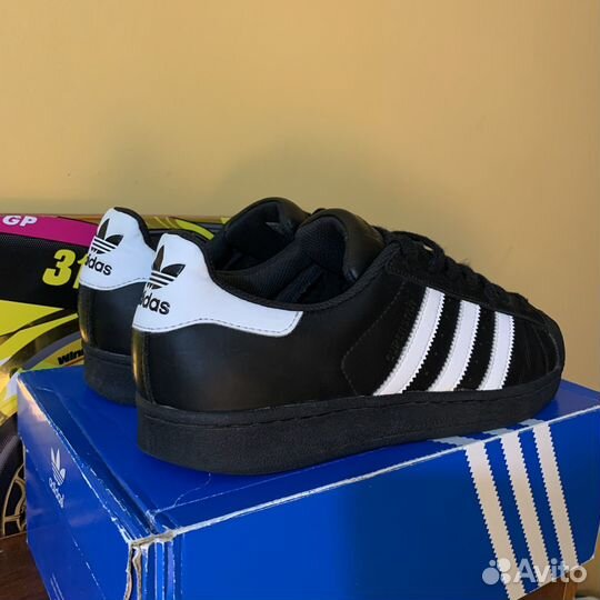 Adidas superstar (9,5us/9uk)