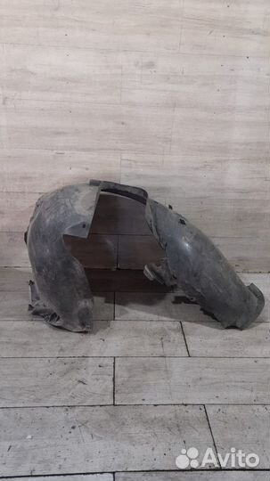 Подкрылок передний правый Peugeot 308 С 2007 По