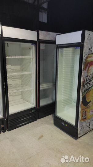 Холодильник витриный