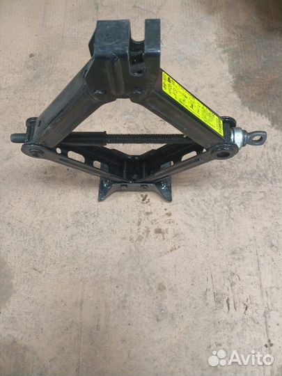 Домкрат kia и hundai