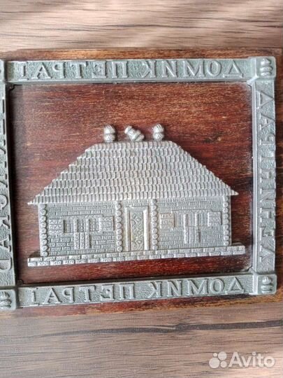 Художественное литьё на дереве