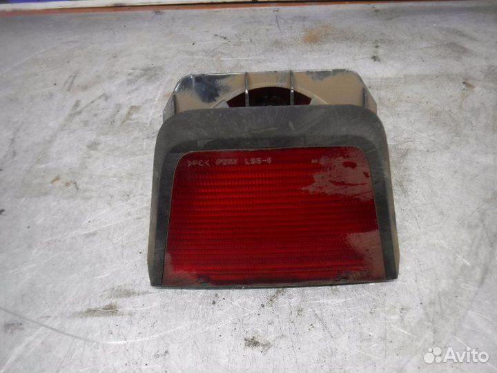 Фонарь задний (стоп сигнал) Renault Logan K7J 2007