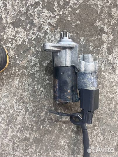 Стартер Volkswagen Tiguan 2.0 CCZ