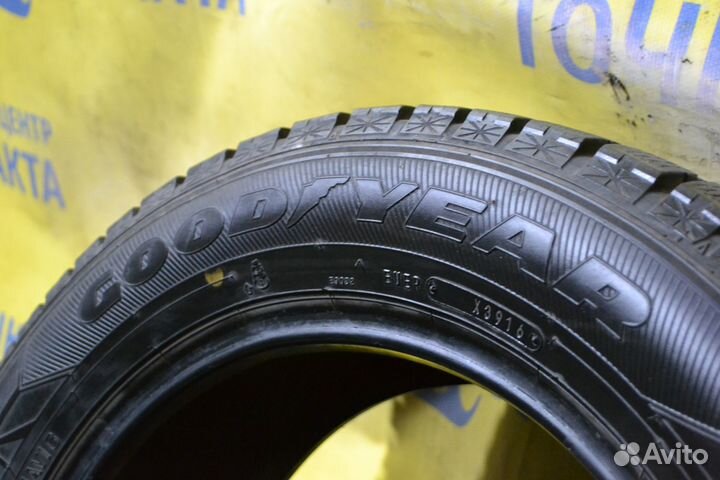 Goodyear Ice Navi 6 215/60 R17