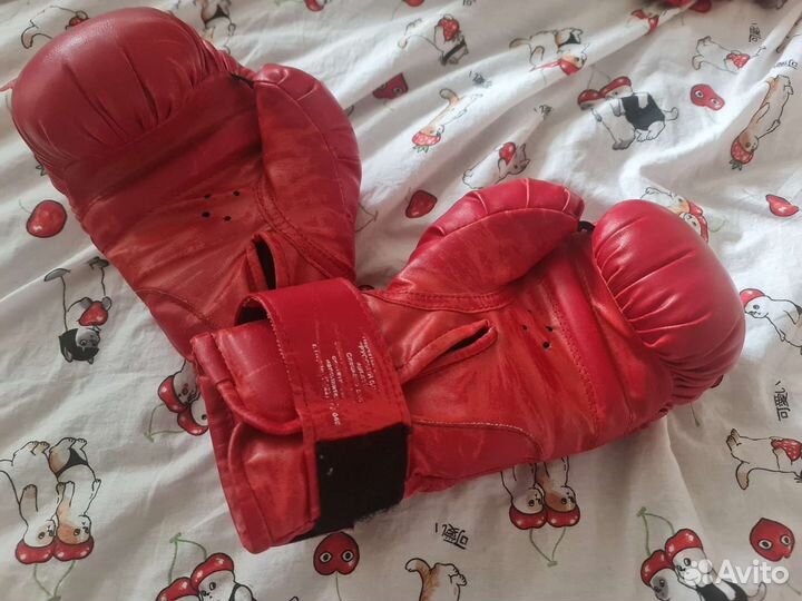 Боксерские перчатки 8 oz