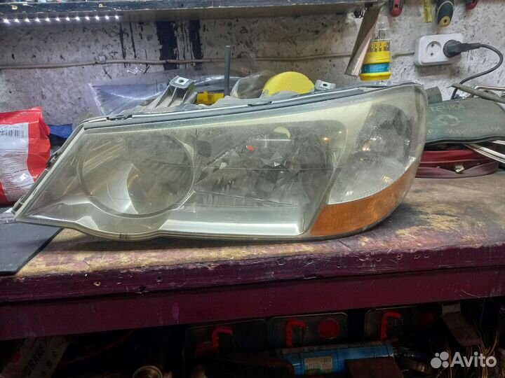 Фара honda inspire