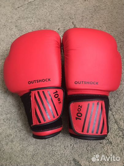 Боксерские перчатки 10 oz