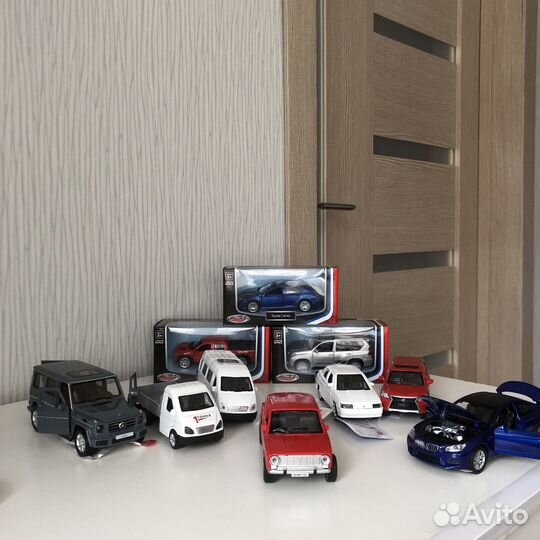 Машинки коллекционные новые LADA, Toyota, Bmw
