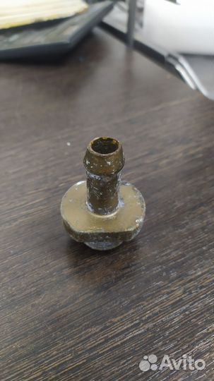 Штуцер топливного крана 8.03.107