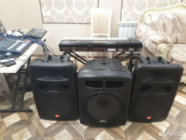 Активный JBL EON G2