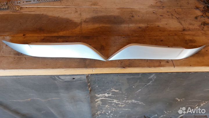 Реснички на фары Toyota Corolla