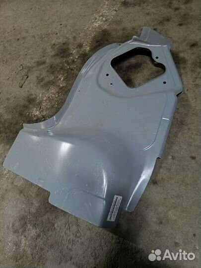 Желобок заднего крыла ваз 2112